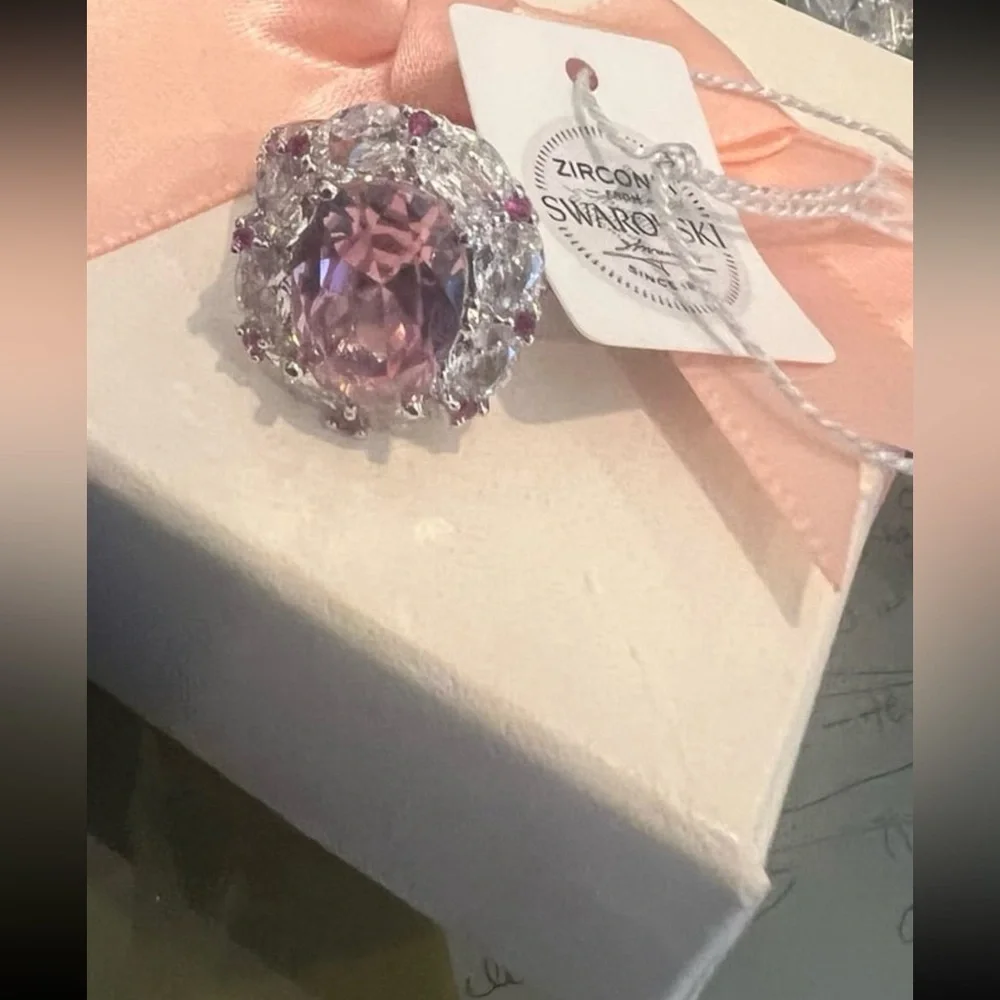 Brilliant finish oval amethyst 6.2CT silver ring with swarovski elements
